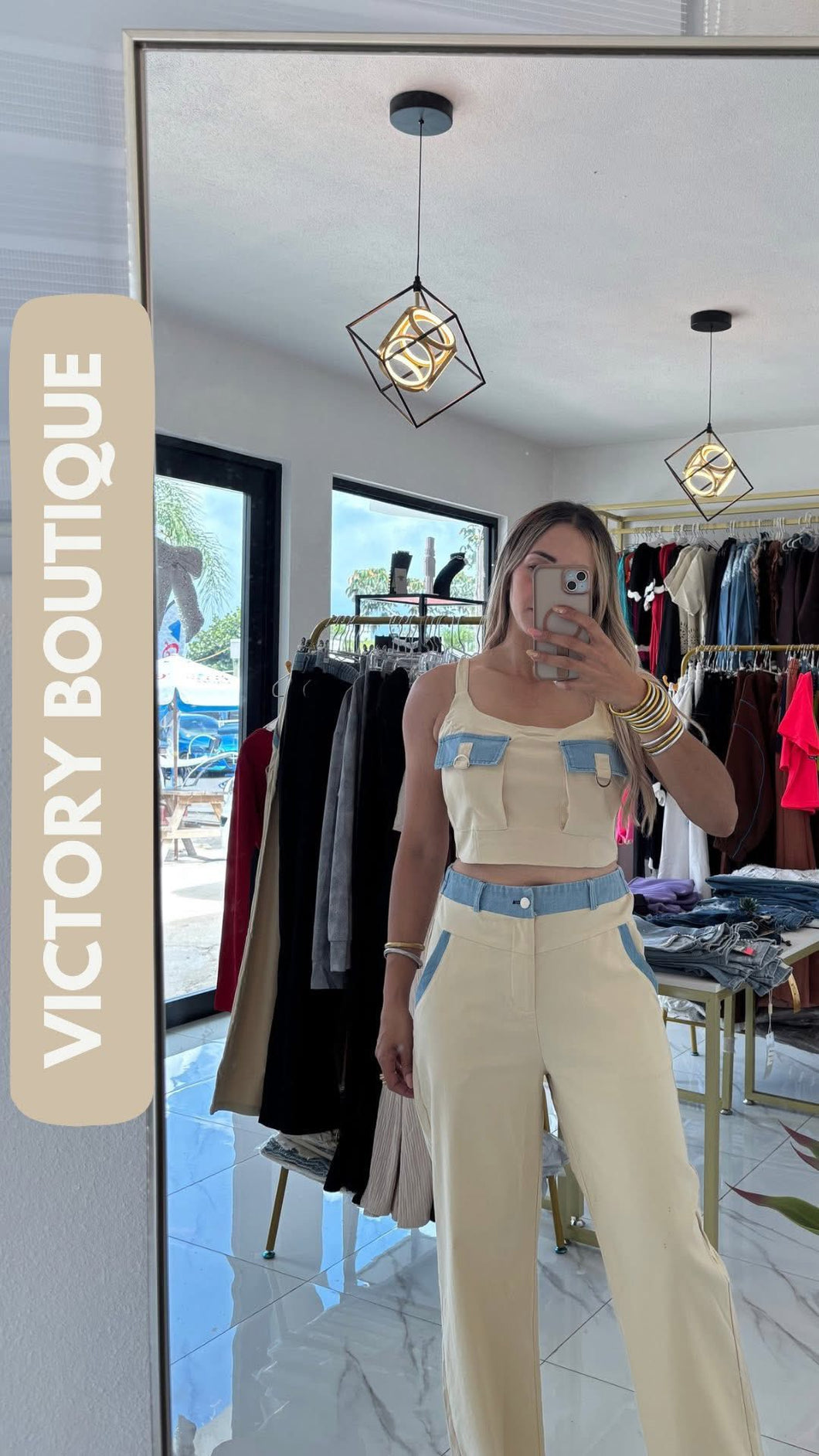 Set with denim detail